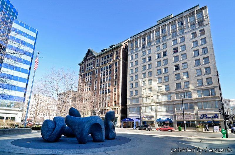 Fairfield Inn & Suites By Marriott Milwaukee Downtown Exterior foto