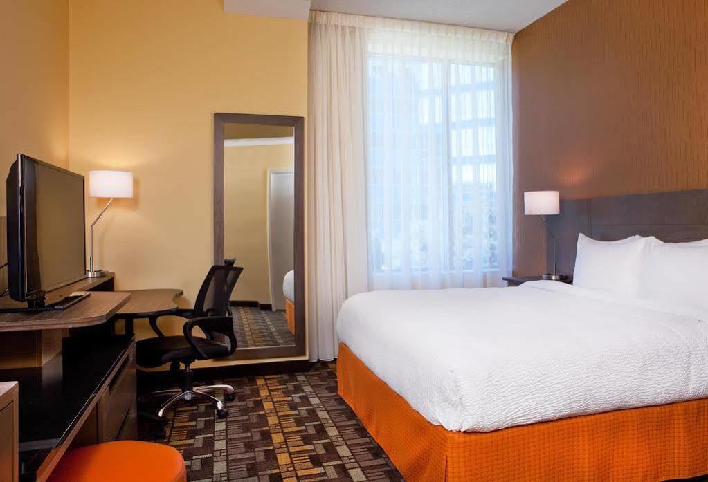 Fairfield Inn & Suites By Marriott Milwaukee Downtown Exterior foto